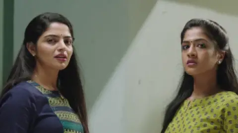 Still 6 of Oru Yamandan Premakadha (2019) UNCUT WEB-DL [Hindi (ORG 2.0) + Malayalam] 1080p 720p & 480p Dual Audio [x264/HEVC]