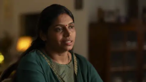 Still 2 of Curry & Cyanide: The Jolly Joseph Case (2023) WEB-DL [Hindi (ORG DD5.1) & Malayalam] 1080p 720p & 480p Dual Audio [x264/HEVC] HD | NetFlix Documentary