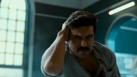 Still 9 of Game Changer (2025) DS4K WEB-DL [Hindi (DD5.1) & Telugu] 4K 1080p 720p & 480p Dual Audio [x264/HEVC] | [Exclusive By ]