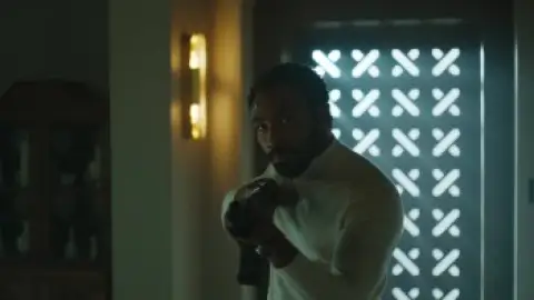 Still 4 of Mr & Mrs Smith (Season 1) WEB-DL [Hindi (DD5.1) & English] 1080p 720p & 480p [x264/10Bit-HEVC] | [ALL Episodes] | PrimeVideo Series