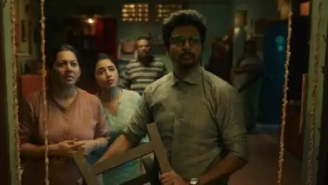 Still 3 of Doctor (2021) UNCUT WEB-DL [Hindi (DD5.1) & Tamil] 4K 1080p 720p & 480p Dual Audio [x264/10Bit-HEVC]