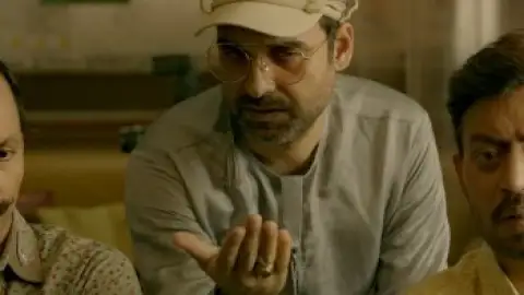 Still 4 of Angrezi Medium (2020) WEB-DL [Hindi DD2.0] 1080p 720p & 480p [x264/HEVC]