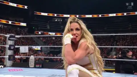 Still 5 of WWE Evolution (2025) WEB-DL [Hindi (DD2.0) & English] 1080p 720p & 480p [x264/ESubs] | Full Event