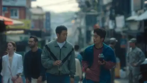 Still 4 of D.P. (Season 2) WEB-DL [Hindi (ORG 5.1) + Korean] 720p & 480p Dual Audio [x264/HEVC]