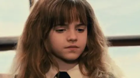 Still 2 of Harry Potter and the Philosopher’s Stone (2001) BluRay [Hindi (ORG 2.0) & English] 1080p 720p & 480p Dual Audio [x264/10Bit-HEVC]