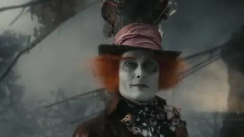 Still 3 of Alice in Wonderland (2010) BluRay [Hindi (ORG 2.0) & English] 1080p 720p & 480p Dual Audio [x264/10Bit-HEVC]