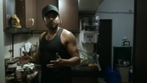 Still 2 of Yo Yo Honey Singh: Famous (2024) WEB-DL [Hindi DD5.1] 1080p 720p & 480p [x264/HEVC]