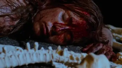 Still 8 of The Descent (2005) UNRATED BluRay [Hindi (DD2.0) & English] 1080p 720p & 480p Dual Audio [x264/10Bit-HEVC]