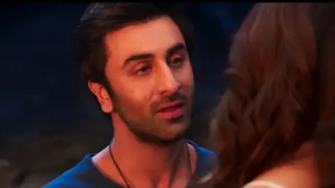 Still 1 of BrahMastra Part One: Shiva (2022) WEB-DL [Hindi DD5.1] 4K 1080p 720p & 480p [x264/10Bit-HEVC] ESubs