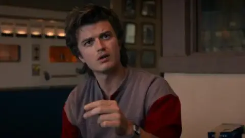 Still 5 of Stranger Things (Season 5) WEB-DL [Hindi (DD5.1) & English] 4K 1080p 720p & 480p [x264/10Bit-HEVC] | NF Series | [VOL-2 Added]