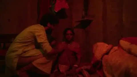 Still 6 of UnWoman (2023) WEB-DL [Hindi DD5.1] 1080p 720p & 480p [x264/HEVC]