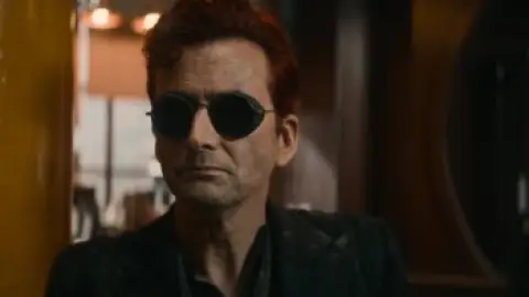 Still 1 of Good Omens (Season 3) WEB-DL [Hindi (DD5.1) & English] 4K 1080p 720p & 480p [x264/10Bit-HEVC] | [ALL Episodes] | PrimeVideo Series
