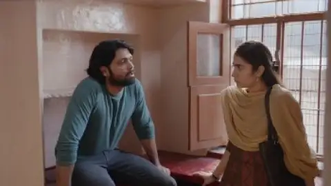 Still 5 of Sapta Sagaradaache Ello – Side A (2023) Hindi WEB-DL 1080p 720p & 480p x264 DD5.1