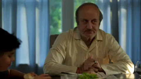 Still 1 of Shiv Shastri Balboa (2023) WEB-DL [Hindi DD5.1] 1080p 720p & 480p [x264/HEVC]