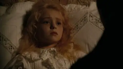 Still 1 of Alice in Wonderland (2010) BluRay [Hindi (ORG 2.0) & English] 1080p 720p & 480p Dual Audio [x264/10Bit-HEVC]