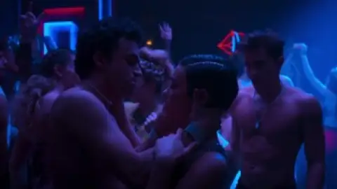 Still 2 of [18+] ELiTE (Season 6) WEB-DL [Hindi DD5.1 & English] Dual Audio 1080p 720p 480p [x264/10Bit HEVC] | [ALL Episodes] NF Series