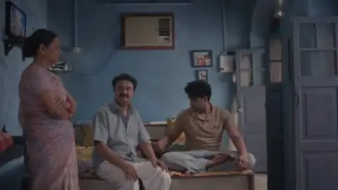Still 3 of Gullak (Season 3) WEB-DL Hindi [DD2.0] 1080p 720p & 480p x264 | SonyLiv Series