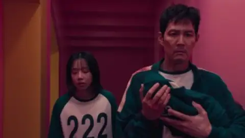 Still 7 of Squid Game (Season 3) WEB-DL [Hindi (DD5.1) & MULTi] 4K 1080p 720p & 480p [x264/10Bit-HEVC] | [ALL Episodes] | NF Series