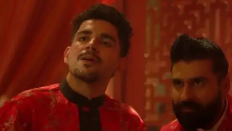 Still 4 of Jamnapaar (Season 2) WEB-DL [Hindi DD2.0] 1080p 720p & 480p x264