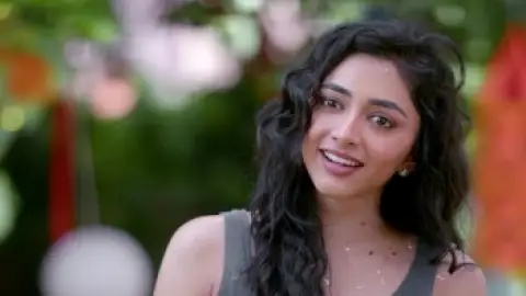 Still 7 of Maine Pyar Kiya (2025) WEB-DL [Hindi (DD2.0) & Malayalam] 4K 1080p 720p & 480p Dual Audio [x264/10Bit-HEVC]