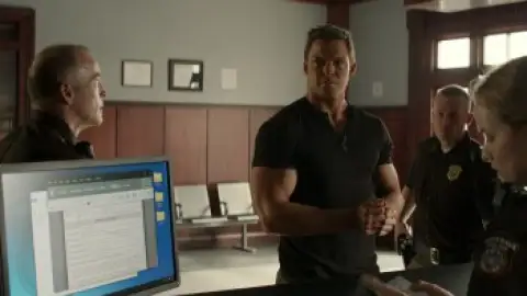Still 2 of Reacher (Season 1) WEB-DL [Hindi (ORG 5.1) & English] 1080p 720p & 480p [x264/10Bit-HEVC] | [ALL Episodes] | Amazon Series