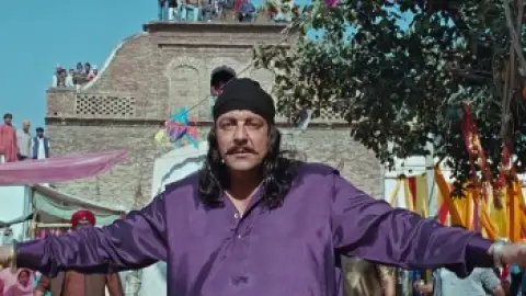 Still 6 of Son Of Sardaar (2012) BluRay [Hindi DD5.1] 1080p 720p & 480p [x264/HEVC]