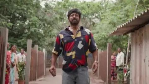 Still 2 of Mahaan (2022) UNCUT DS4K WEB-DL [Hindi (DD2.0) & Tamil] 4K 1080p 720p & 480p Dual Audio [x264/10Bit-HEVC]