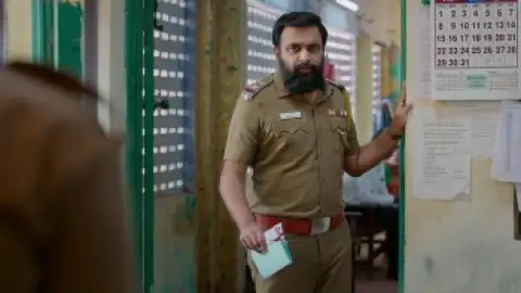 Still 1 of Vadhandhi (Season 2) WEB-DL [Hindi (DD5.1) & Tamil] 4K 1080p 720p & 480p [x264/10Bit-HEVC] | [ALL Episodes] | PrimeVideo Series