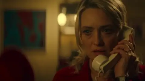 Still 6 of Mrs Playmen (Season 1) WEB-DL [Hindi (DD5.1) & English] 1080p 720p & 480p Dual Audio [x264/ESubs] | NF Series