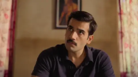 Still 1 of Khakee: The Bihar Chapter (Season 1) WEB-DL [Hindi DD5.1] 1080p 720p & 480p [x264/HEVC] HD | ALL Episodes [NF Series]
