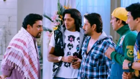 Still 6 of Double Dhamaal (2011) BluRay [Hindi DD5.1] 1080p 720p & 480p [x264/HEVC]