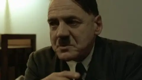 Still 3 of Downfall (2004) BluRay [English DD2.0] 1080p 720p & 480p [x264/10Bit-HEVC]