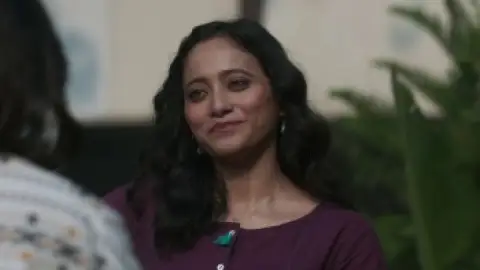 Still 4 of Gutar Gu (Season 3) WEB-DL [Hindi (DD5.1)] 1080p 720p & 480p x264 | AMZN Series
