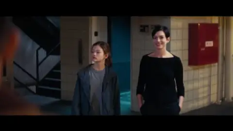 Still 3 of Interstellar (2014) iMAX BluRay [Hindi (ORG 5.1) + English] 4K 1080p 720p & 480p Dual Audio [x264/10Bit-HEVC]