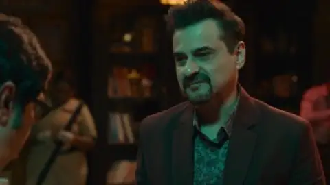 Still 8 of Merry Christmas (2024) WEB-DL [Hindi DD5.1] 1080p 720p & 480p [x264/HEVC]