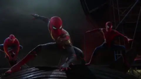 Still 6 of Spider-Man: No Way Home (2021) BluRay [Hindi (ORG 5.1) & English] 1080p 720p & 480p Dual Audio [x264/10Bit HEVC]