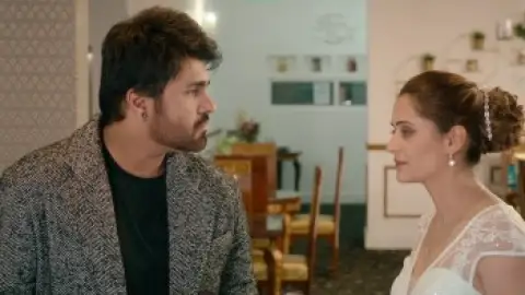 Still 6 of Hey Siri Ve Siri (2024) WEB-DL [Hindi (DD5.1) & Punjabi] 1080p 720p & 480p Dual Audio [x264/HEVC]