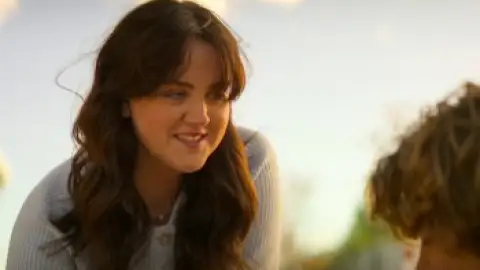 Still 1 of The Runarounds (Season 1) WEB-DL [Hindi (DD5.1) & English] 4K 1080p 720p & 480p x264