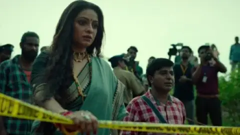 Still 7 of Tribanadhari Barbarik (2025) WEB-DL [Hindi (DD5.1) & Telugu] 4K 1080p 720p & 480p Dual Audio [x264/HEVC]
