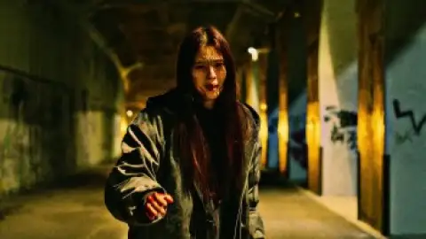 Still 3 of Gyeongseong Creature (Season 2) WEB-DL [Hindi (ORG 5.1) & English] 1080p 720p & 480p [x264/10Bit-HEVC] | [ALL Episodes] | NF Series