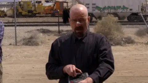 Still 5 of Breaking Bad (Season 5) BluRay [Hindi (ORG DD2.0) & English 5.1] 1080p 720p & 480p [x264/10Bit-HEVC] | TVSeries [ALL Episodes]