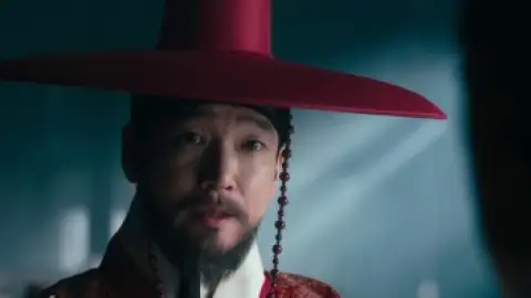 Still 4 of The East Palace (Season 1) WEB-DL [Hindi (DD5.1) & English] 4K 1080p 720p & 480p Dual Audio [x264/ESubs] | NF Series