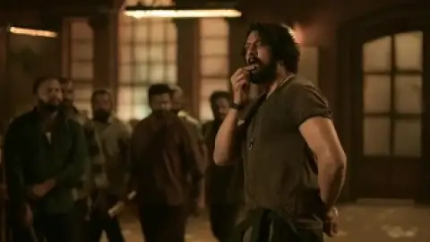 Still 1 of Mark (2025) [Hindi – HQ/Studio Dub] DS4K WEB-DL 4K 1080p 720p 480p [x264/HEVC] HD | [Without-ADs]