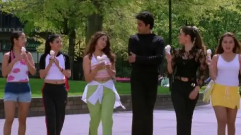 Still 4 of Main Prem Ki Diwani Hoon (2003) WEB-DL [Hindi DD2.0] 1080p 720p & 480p [x264/HEVC]