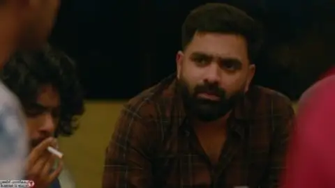 Still 5 of Maine Pyar Kiya (2025) WEB-DL [Hindi (DD2.0) & Malayalam] 4K 1080p 720p & 480p Dual Audio [x264/10Bit-HEVC]