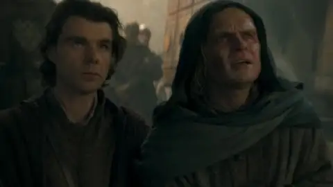 Still 2 of House of the Dragon (Season 3) WEB-DL [Hindi (2.0) & English] 4K 1080p 720p & 480p [x264/10Bit-HEVC] | [ALL Episodes] | HBO Series