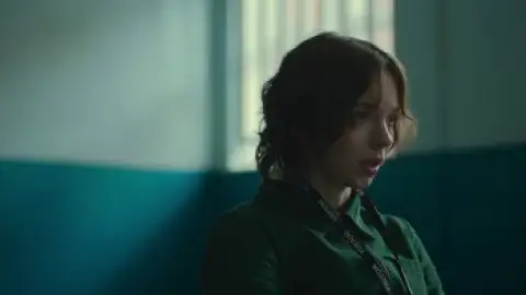 Still 3 of A Good Girl’s Guide to Murder (Season 2) WEB-DL [Hindi (DD5.1) & English] 4K 1080p 720p & 480p Dual Audio [x264/10Bit-HEVC] | NF Series