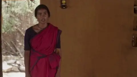 Still 5 of Sevappi (2024) UNCUT WEB-DL [Hindi (DD2.0) & Tamil] 1080p 720p & 480p Dual Audio [x264/ESubs]
