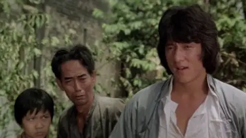 Still 2 of Drunken Master (1978) BluRay [Hindi (DD2.0) & Chinese] 1080p 720p & 480p Dual Audio [x264/ESubs]