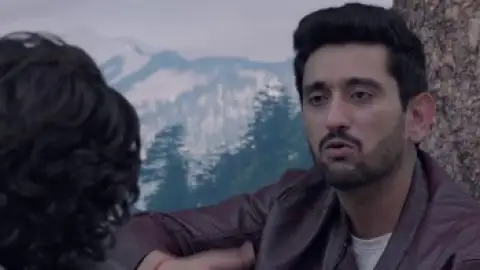 Still 3 of Malang (2020) WEB-DL [Hindi DD5.1] 1080p 720p & 480p [x264/HEVC]
